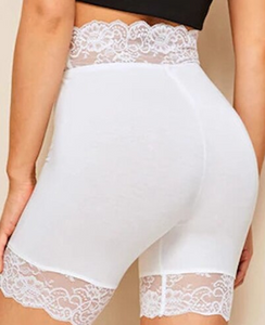 WHITE LACE TRIM BIKE SHORTS