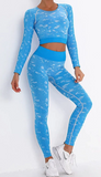 SEAMLESS MARBLED LONG SLEEVE CROP TOP AND HIGH WAIST LEGGINGS 2 PIECE FITNESS SET